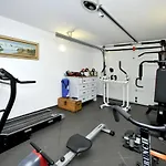 Stagnum Baba - Impressive Luxury With Heated Pool, Hot Tub, Playroom And Upscale House Design * Trogir