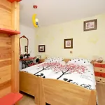 Stagnum Baba - Impressive Luxury With Heated Pool, Hot Tub, Playroom And Upscale House Design Villa *