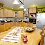Stagnum Baba - Impressive Luxury With Heated Pool, Hot Tub, Playroom And Upscale House Design Villa Trogir