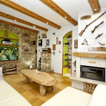 Stagnum Baba - Impressive Luxury With Heated Pool, Hot Tub, Playroom And Upscale House Design