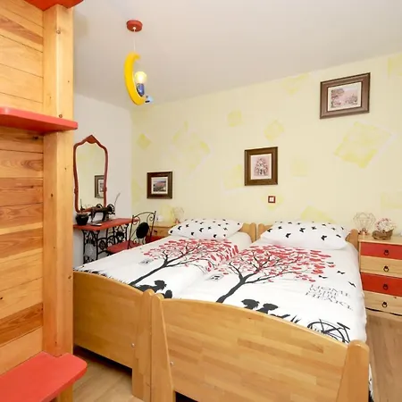 Stagnum Baba - Impressive Luxury With Heated Pool, Hot Tub, Playroom And Upscale House Design Villa *