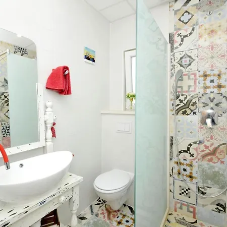 Stagnum Baba - Impressive Luxury With Heated Pool, Hot Tub, Playroom And Upscale House Design Villa Trogir