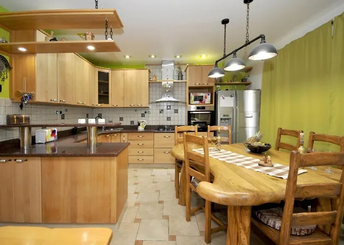 Stagnum Baba - Impressive Luxury With Heated Pool, Hot Tub, Playroom And Upscale House Design