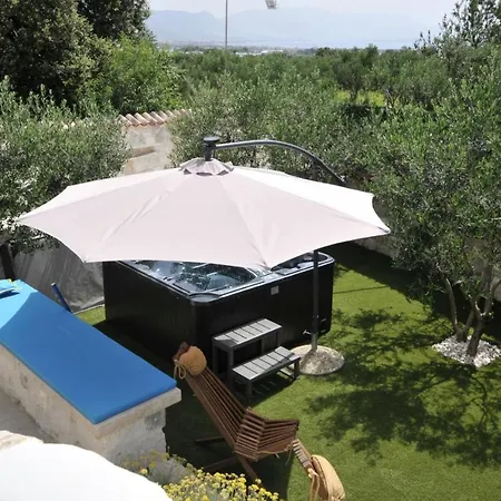 Stagnum Baba - Impressive Luxury With Heated Pool, Hot Tub, Playroom And Upscale House Design *