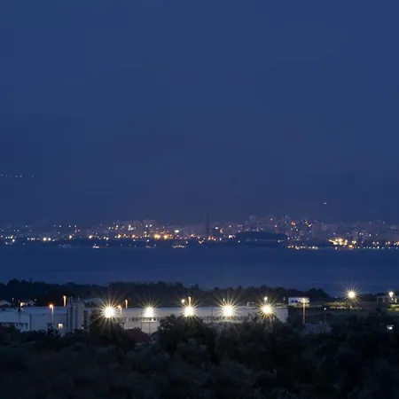 فيلة Stagnum Baba - Impressive Luxury With Heated Pool, Hot Tub, Playroom And Upscale House Design *