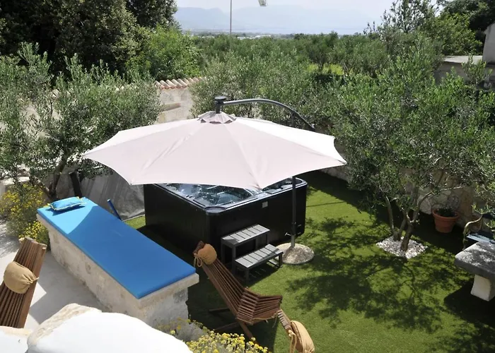 Stagnum Baba - Impressive Luxury With Heated Pool, Hot Tub, Playroom And Upscale House Design *