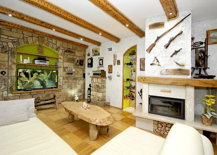 Stagnum Baba - Impressive Luxury With Heated Pool, Hot Tub, Playroom And Upscale House Design